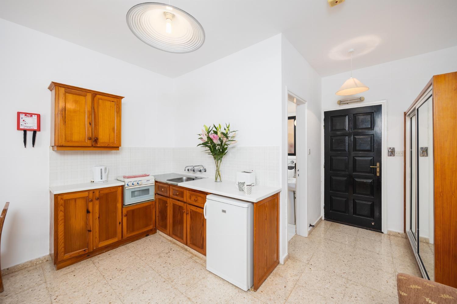 Tavros Hotel Apartments Polis Szoba fotó