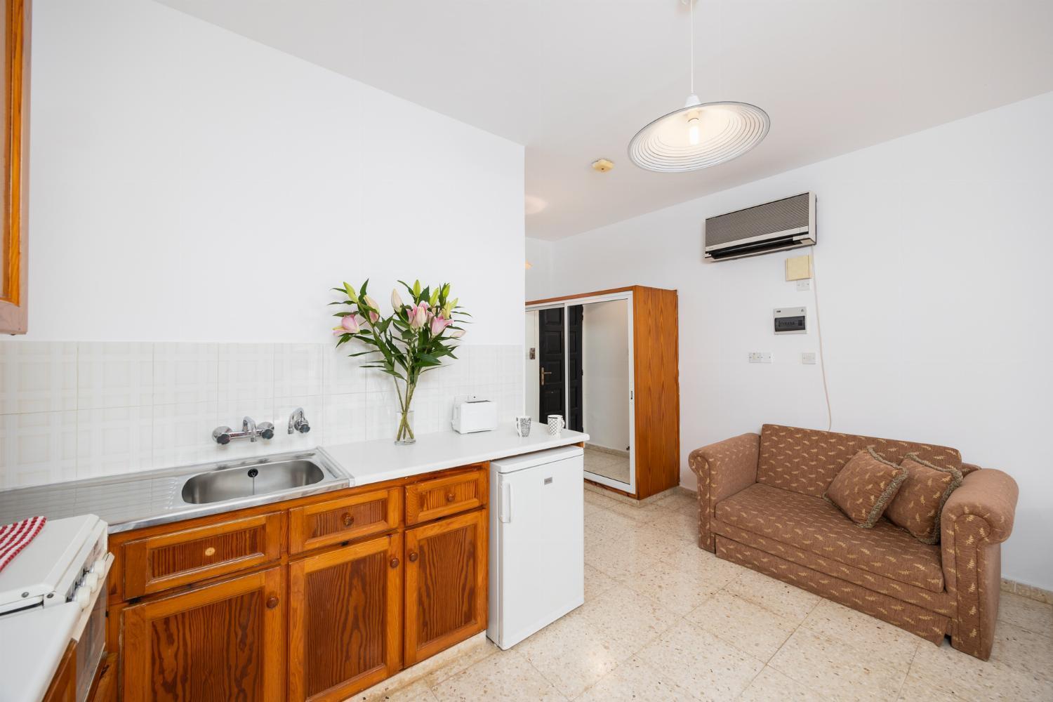 Tavros Hotel Apartments Polis Szoba fotó